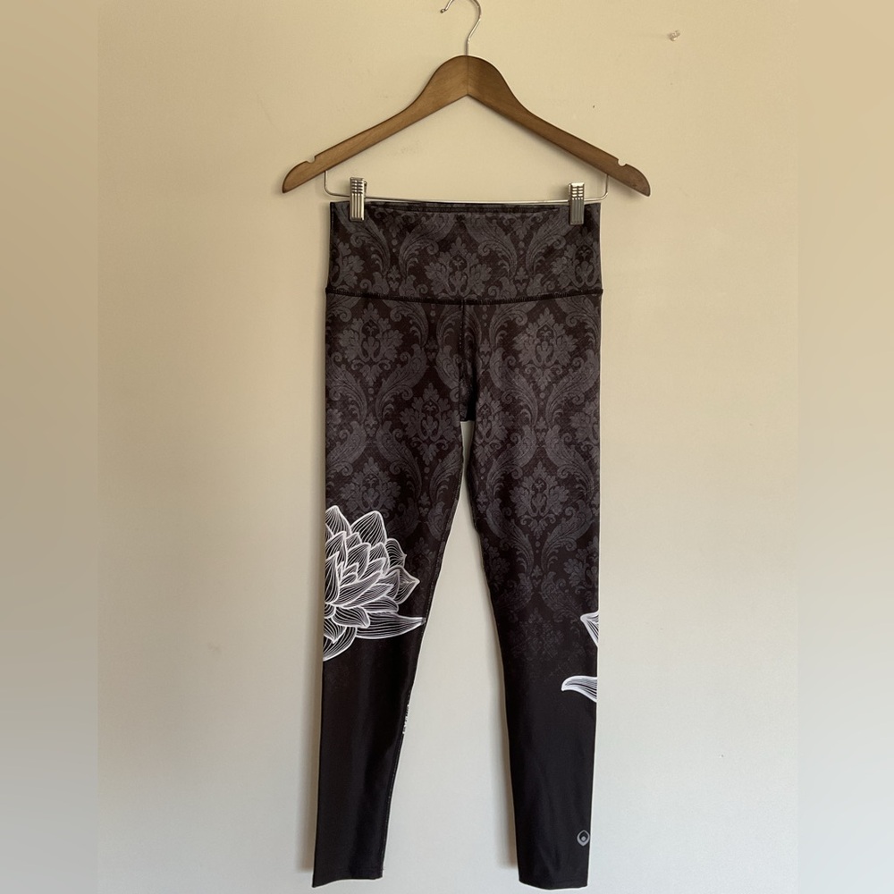 Black Floral Leggings